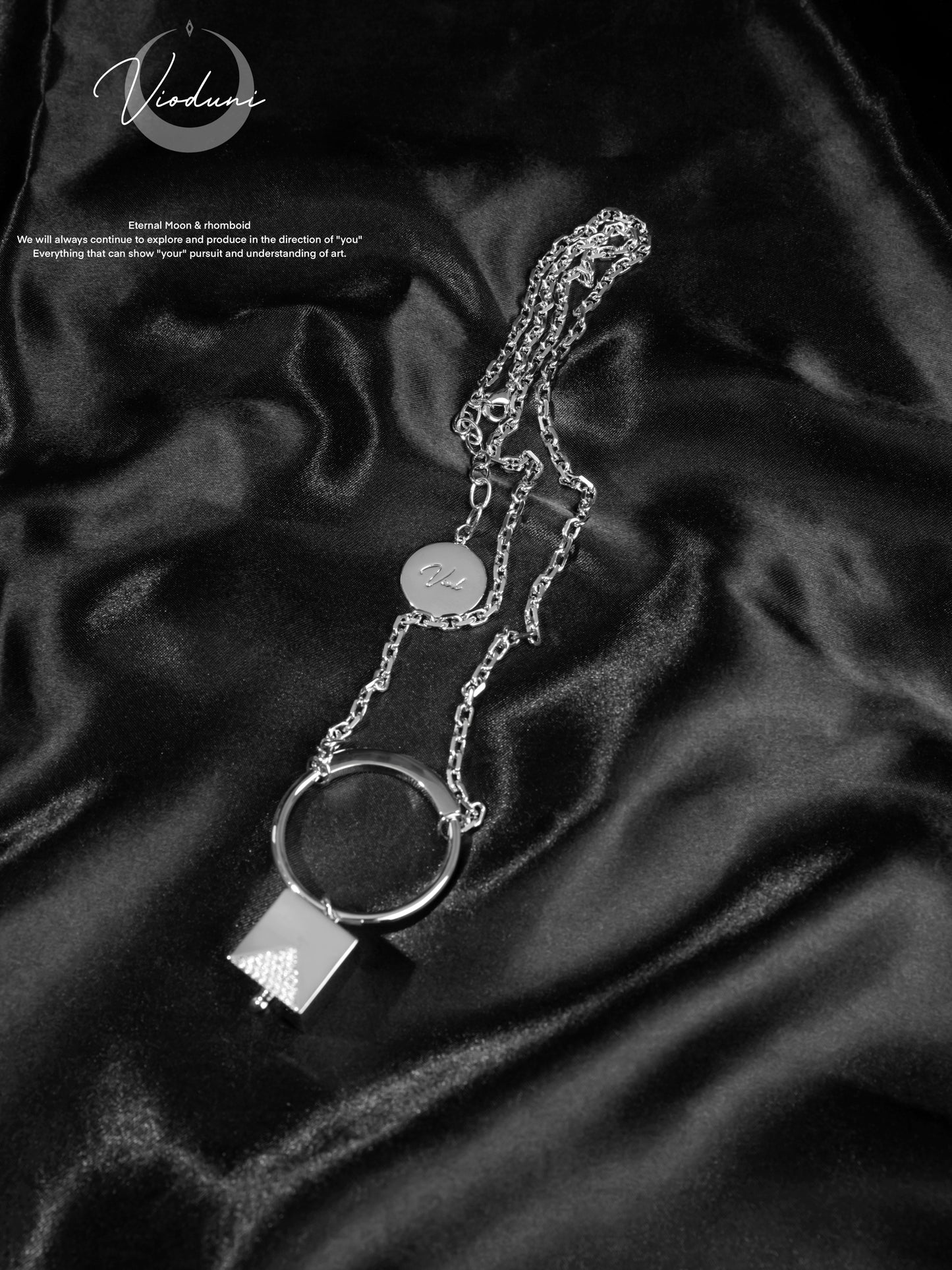 "Mukaab“ Necklace of the Otherworldly Gate